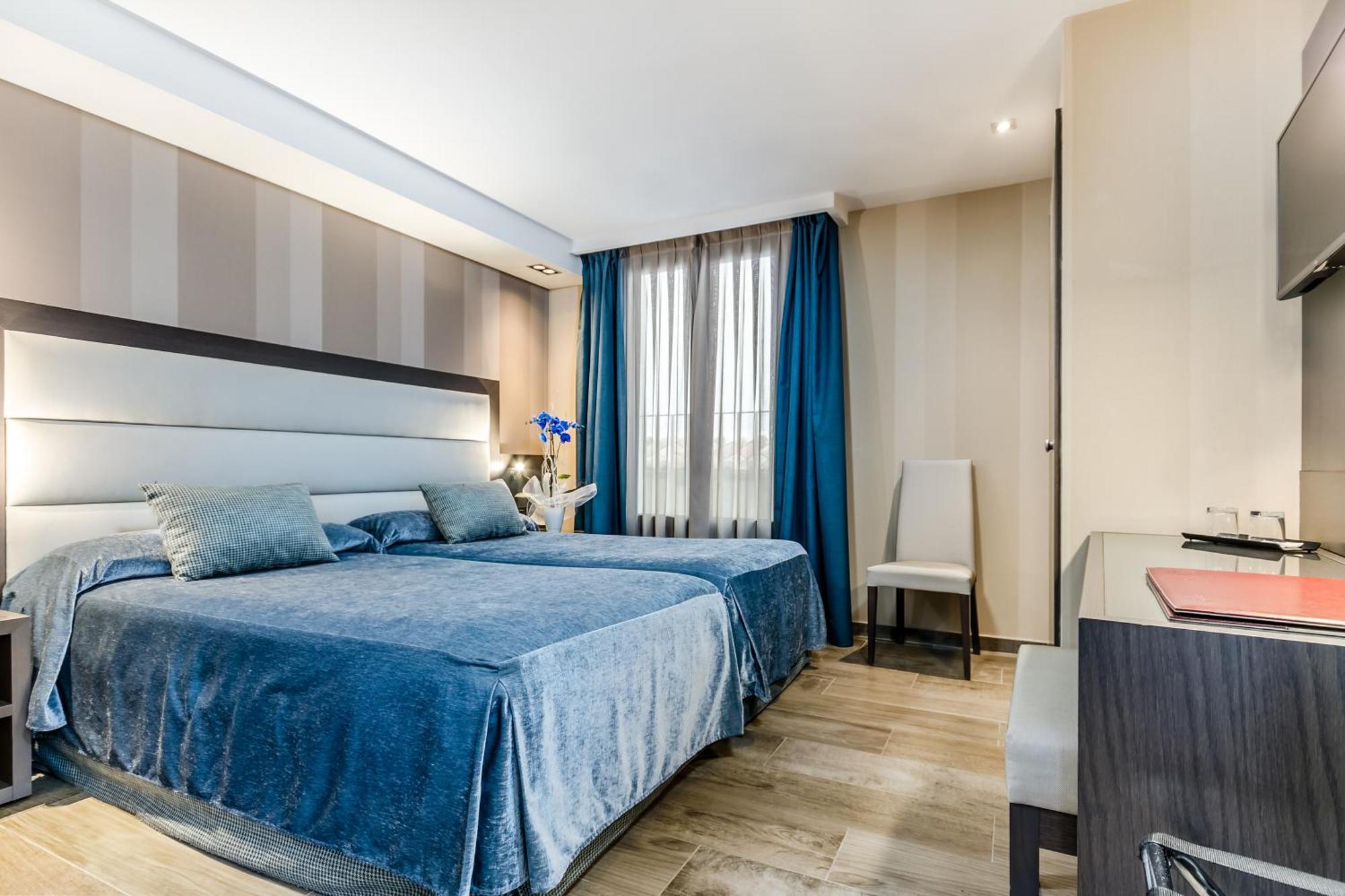 Hotel Reina Cristina Теруель Екстер'єр фото