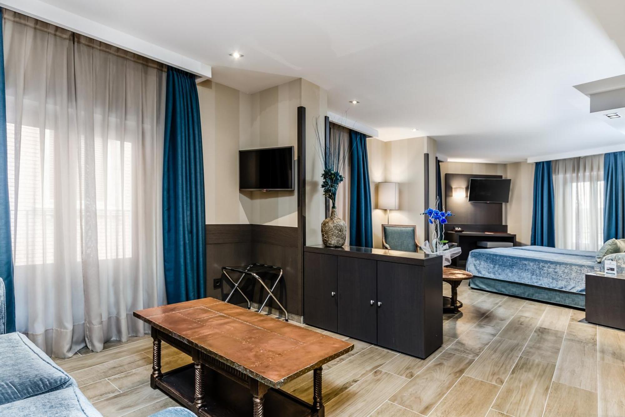 Hotel Reina Cristina Теруель Екстер'єр фото