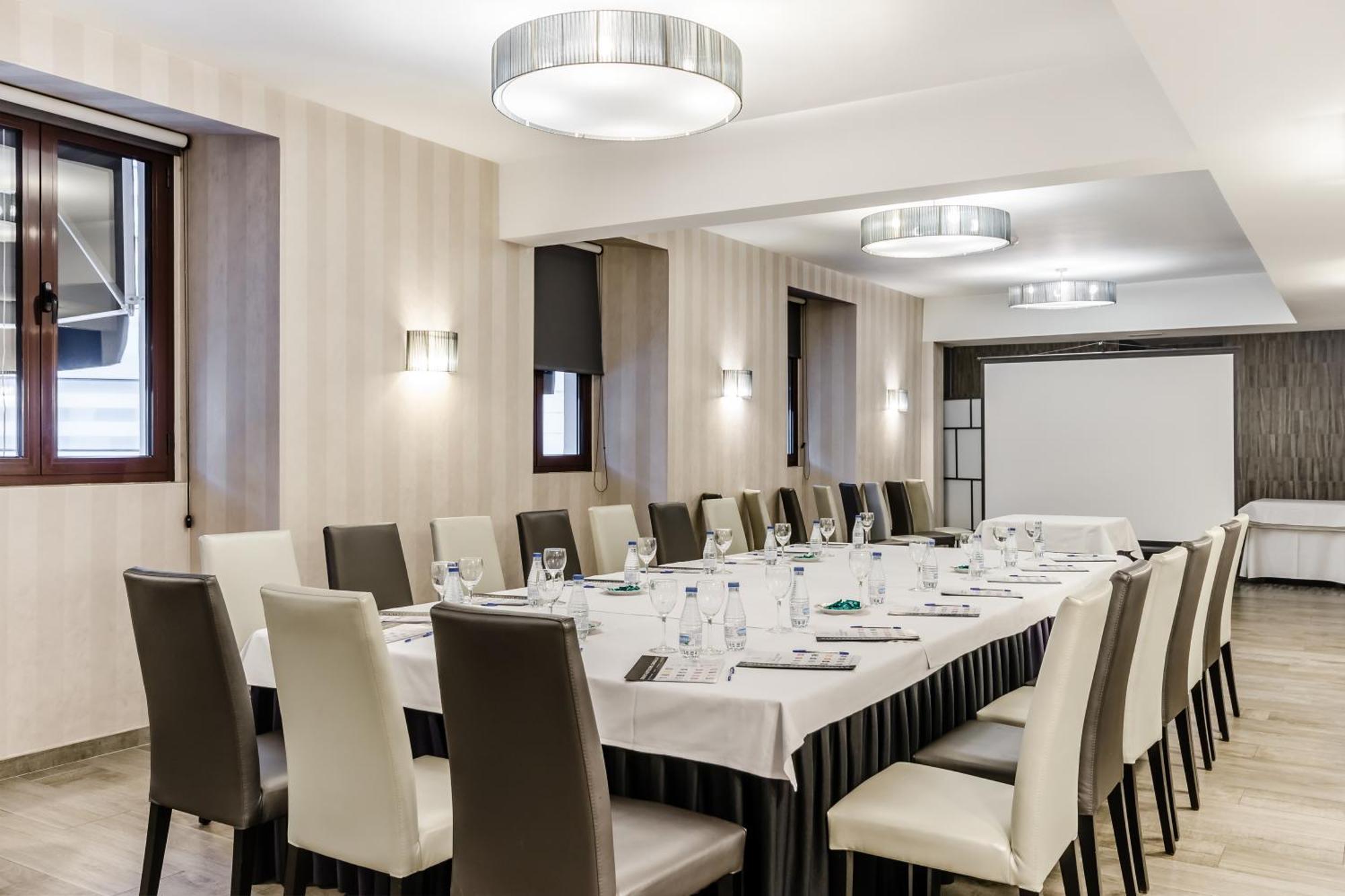 Hotel Reina Cristina Теруель Екстер'єр фото