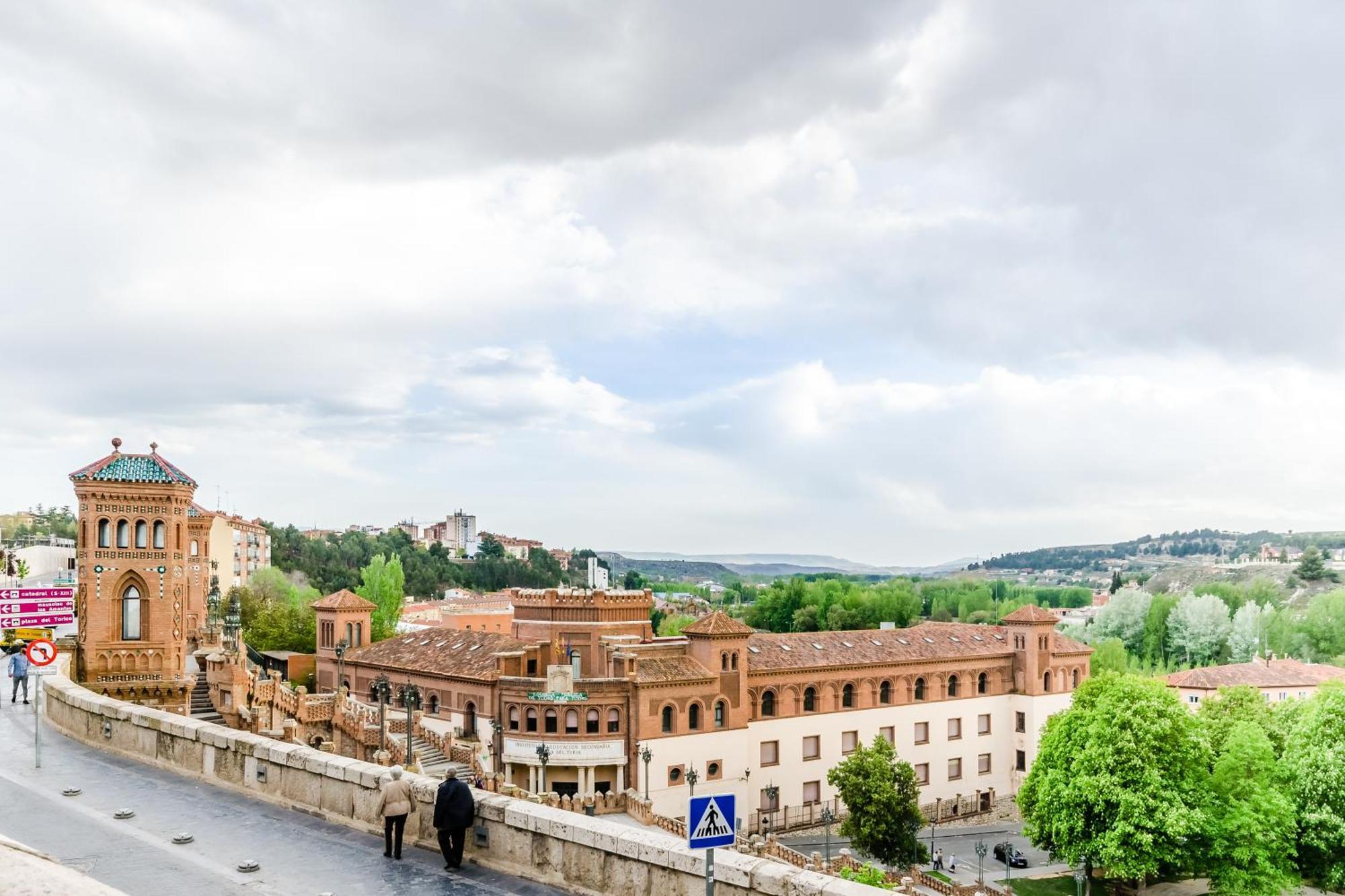 Hotel Reina Cristina Теруель Екстер'єр фото